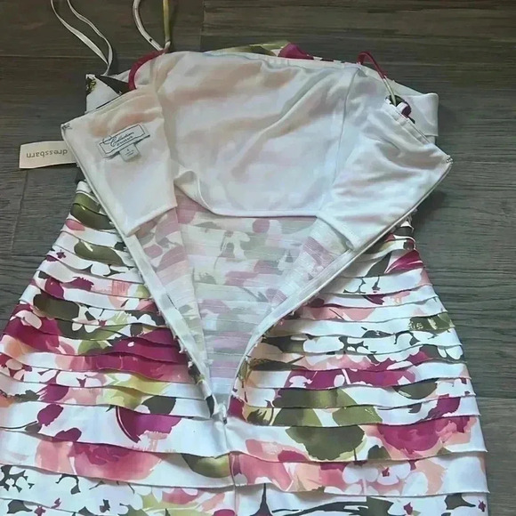 ✨🆕DRESSBARN🆕✨ | Tiered colourful floral dress - Picture 12 of 12